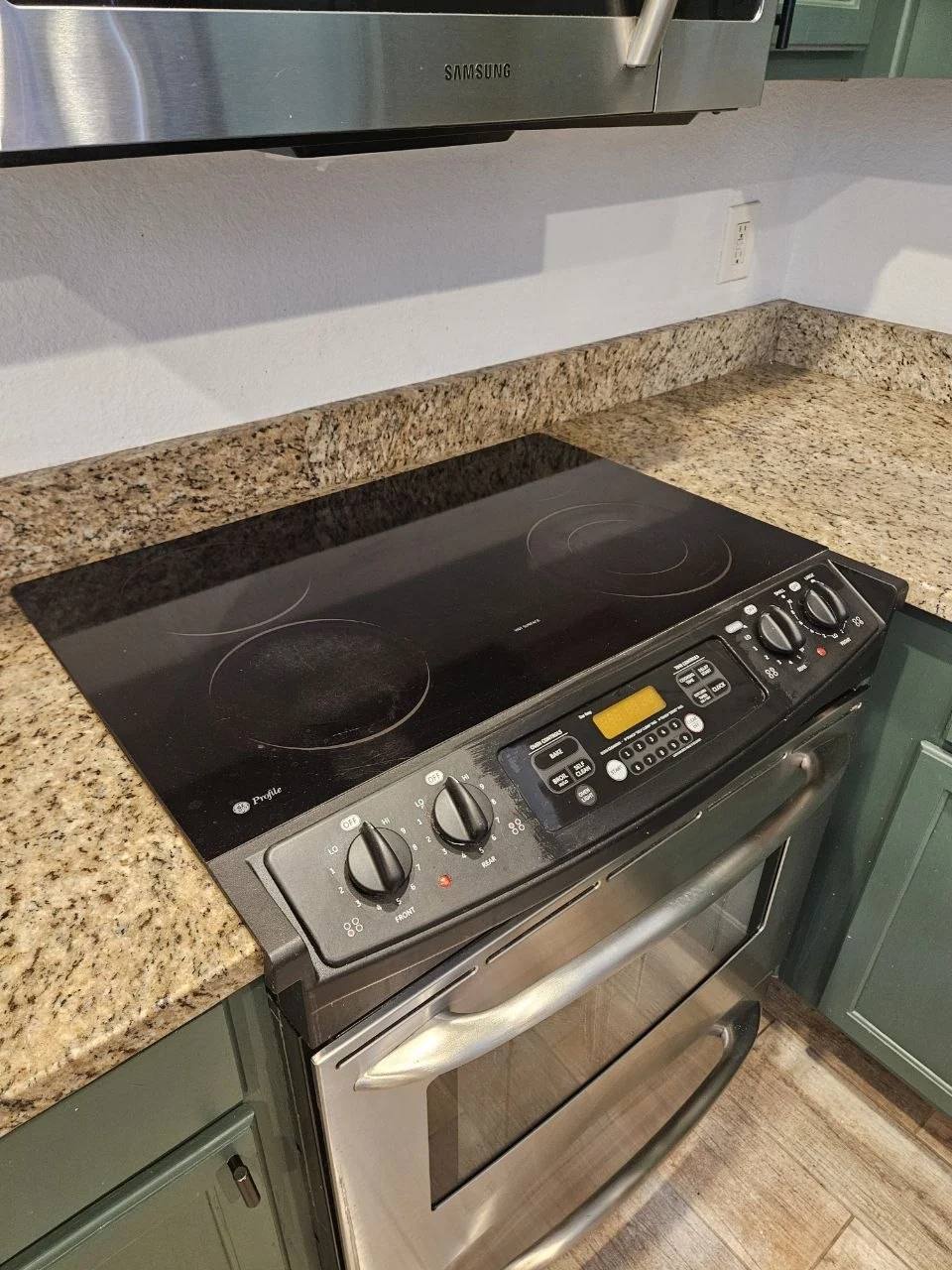 Cooktop surface after cleaning